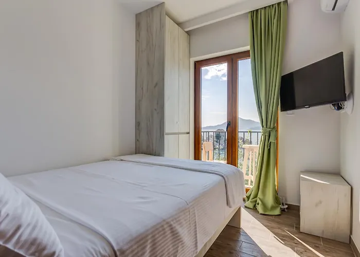 Mima Apartments